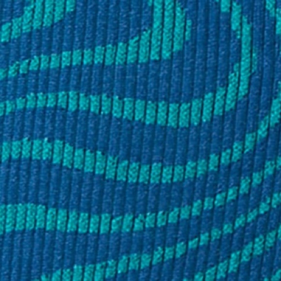 NWOT•FREE PEOPLE X FP MOVEMENT•Women’s “Free Throw”Jacquard Biker Shorts Size Sm - Picture 4 of 7